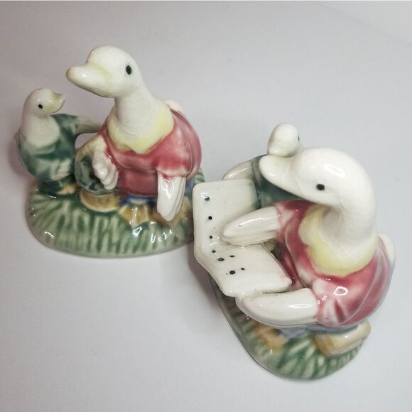Beautiful Vintage Geese Figurine Set - Picture 8 of 8